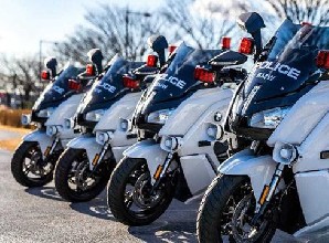 宝马加入「白摩托车」日本警察阵容